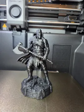 Figura decorativa: Kratos God of War Leviathan Axe Statue — vista de referencia 3