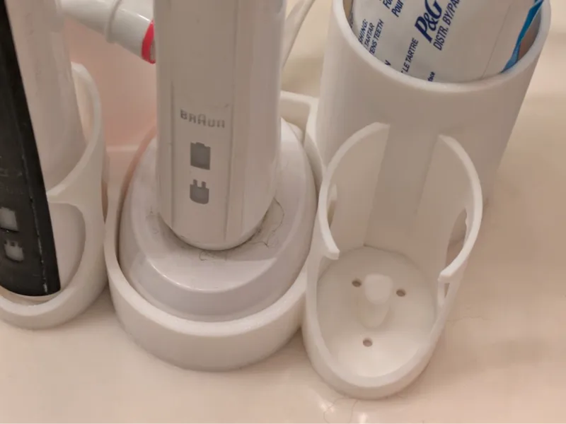 2 Oral B holder, with drains