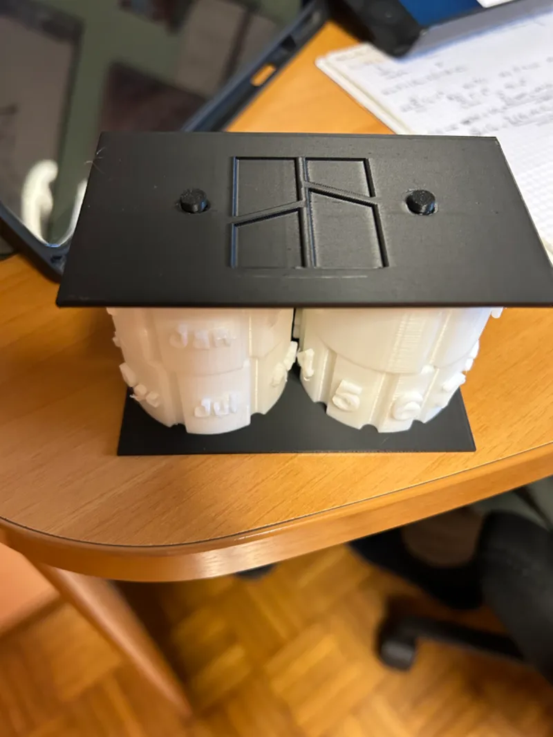 Perpetual table calendar 