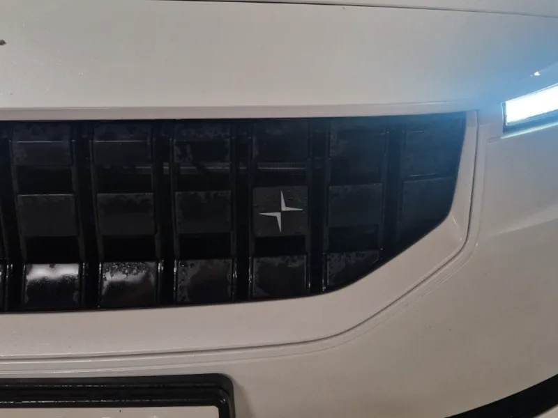 Polestar 2 Grille Logo