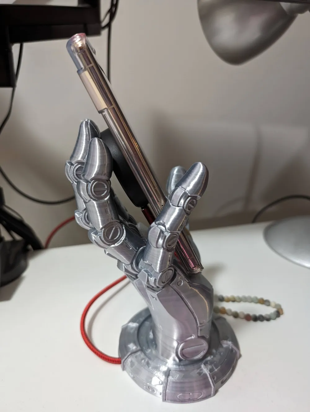 Android Hand Phone Holder Remixed by craigandrews - MakerWorld