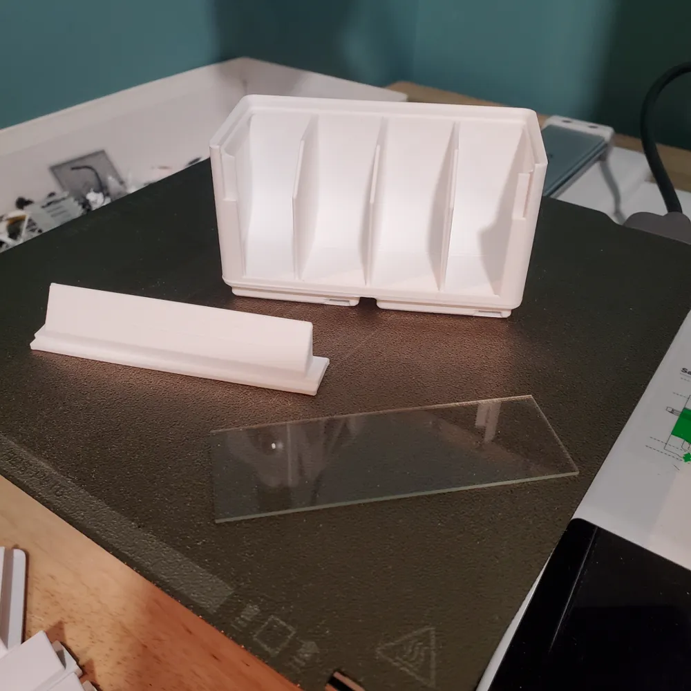 Gridfinity Window Bin Refined - 4 Compartment by tiffany.vincent ...