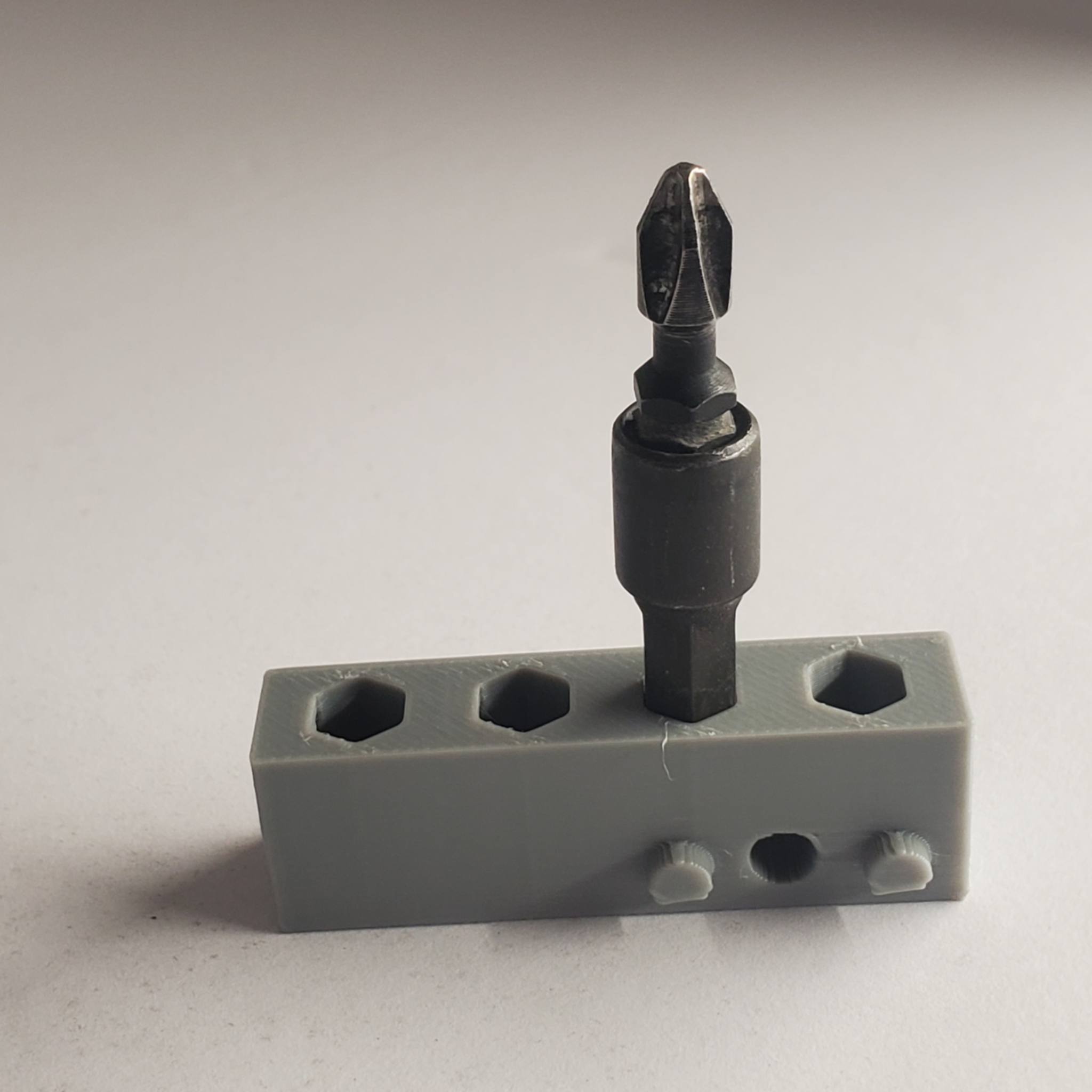 Soporte: Milwaukee M18 drill Locking Bit Holder — vista de referencia 4