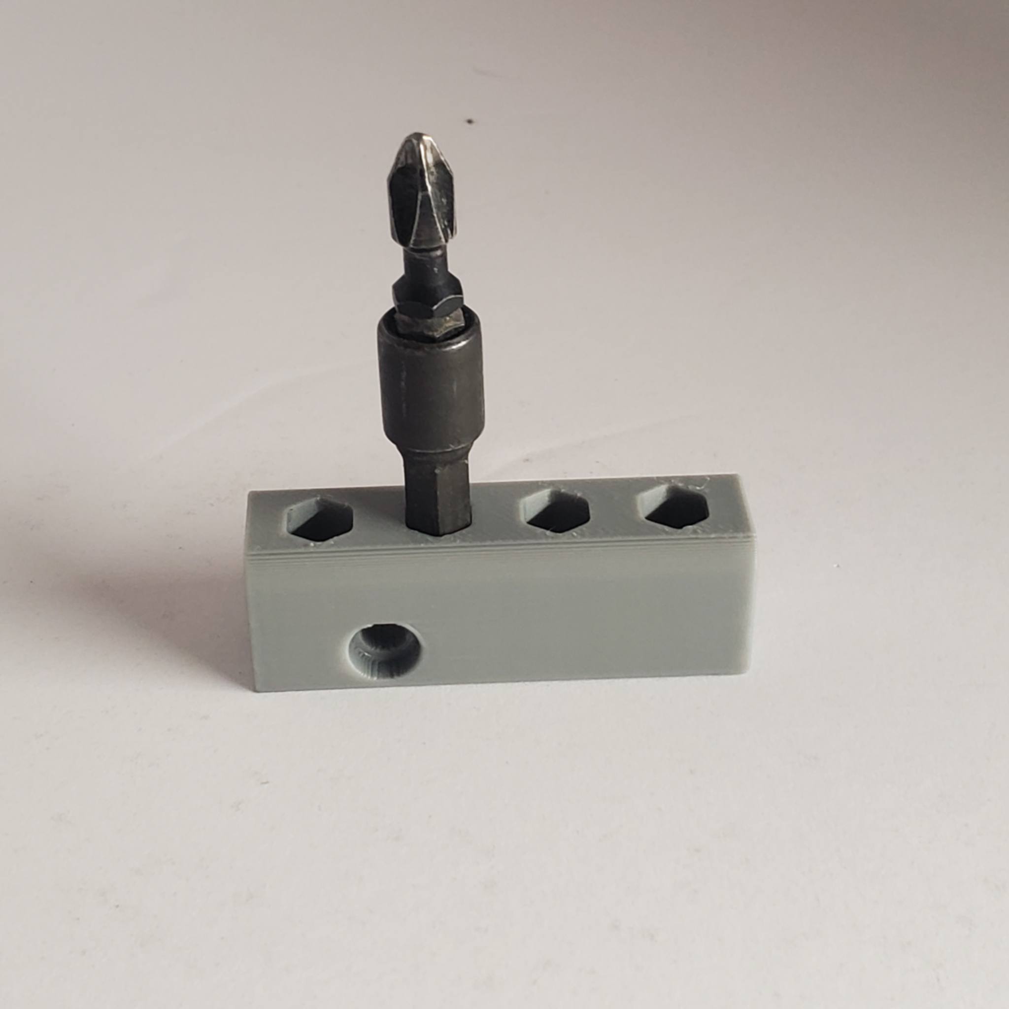 Soporte: Milwaukee M18 drill Locking Bit Holder — vista de referencia 3