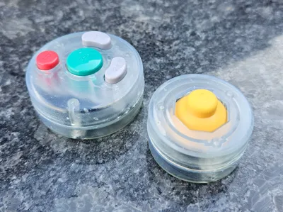 Gamecube Controller Gashapon Keychain