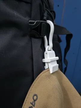 Clip o pieza de sujeción: Hat clip bag hanger — vista de referencia 4