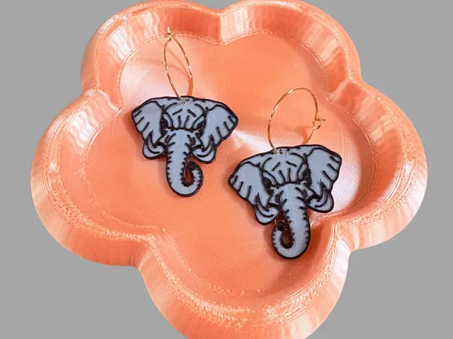Pendientes elefantes