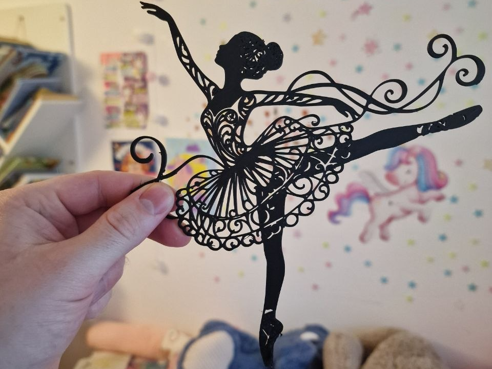 Shadow Ballerina – Elegante Wanddeko mit Bewegung