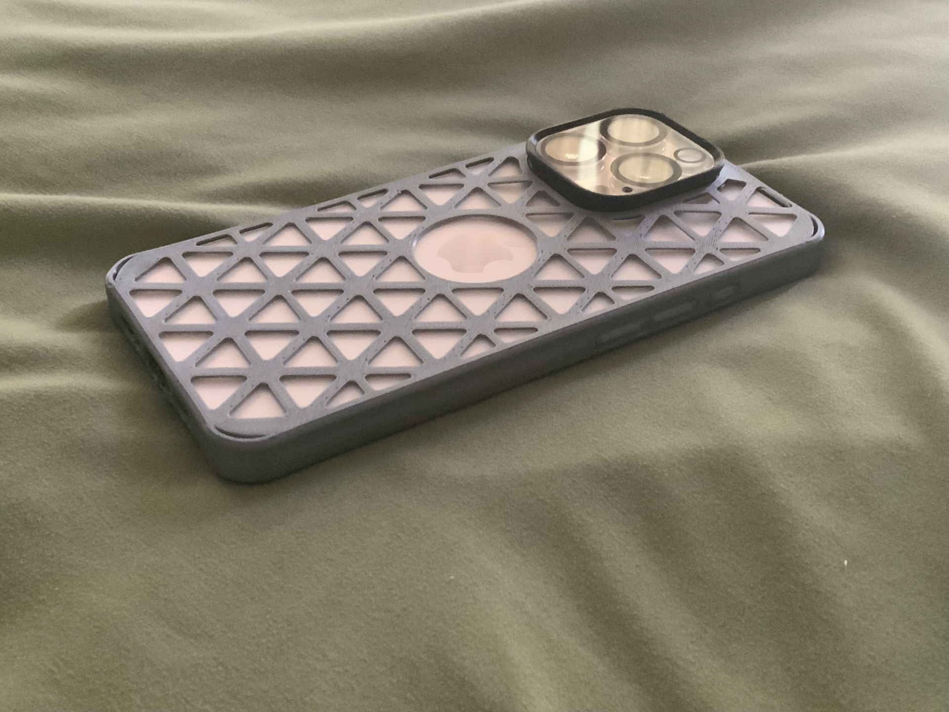iPhone 16 Pro Lattice Case — MagSafe + Lens Guard 