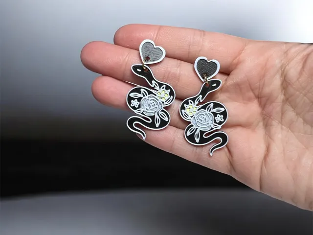 Pendientes serpiente