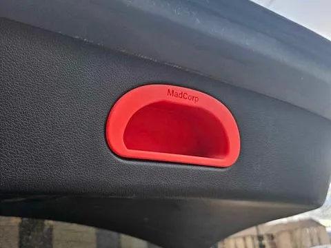 Kona 2019 Trunk Handle (interior)