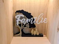 Lebensbaum Schriftzug Familie