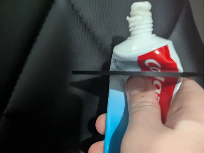 toothpaste squeezer 