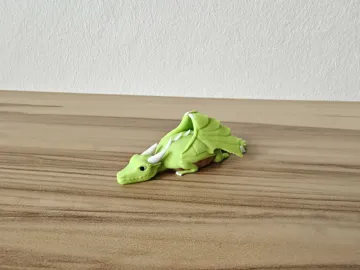 Adorno temático: Buddy the Medievel Dragon - Flat Flop Friday #12 — vista de referencia 4