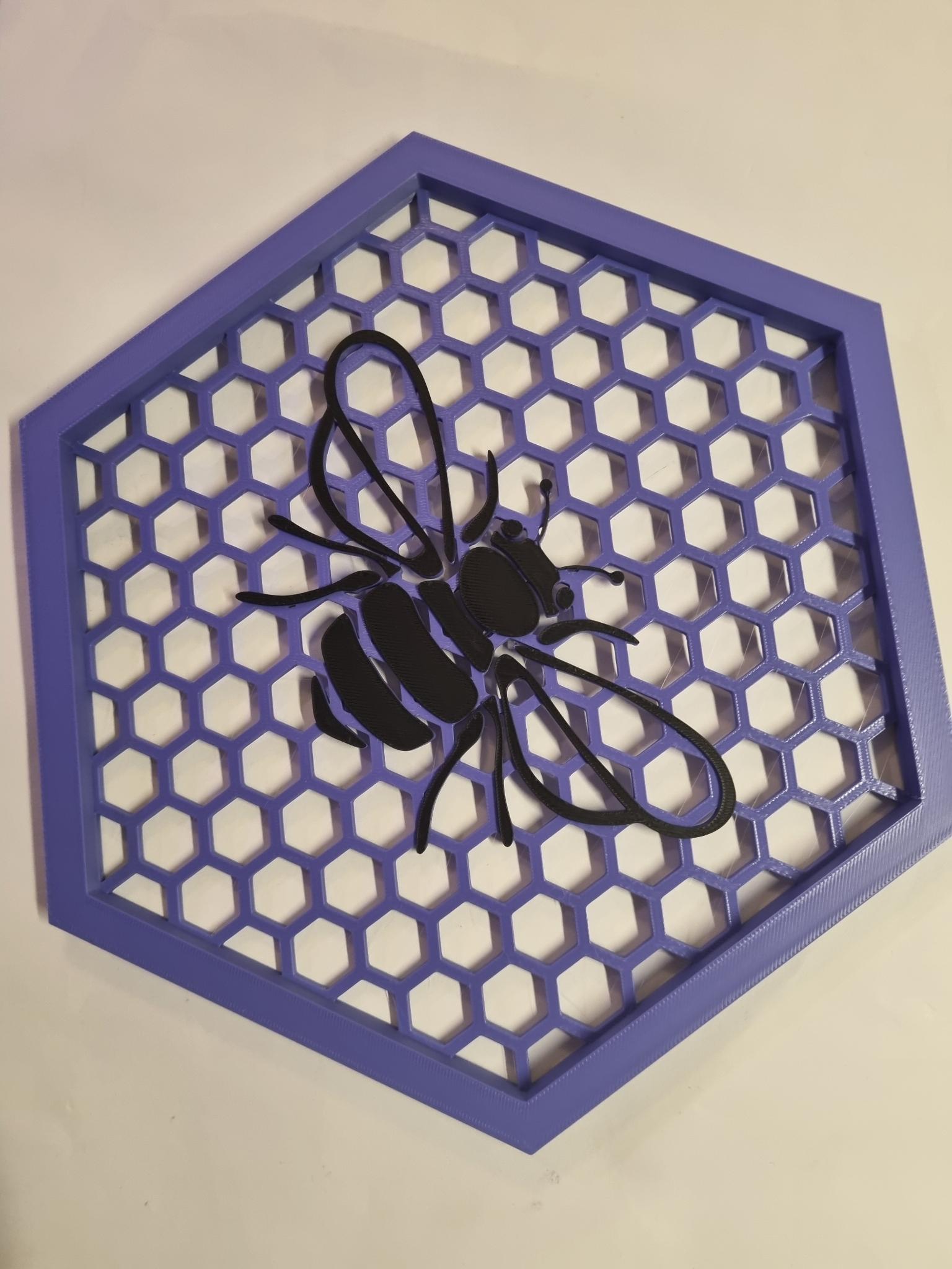Miniatura 2 do modelo 3D Bienen Wasserspender (schwimmbar f. Pool)