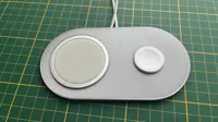 Altes MagSafe + iPhone Links