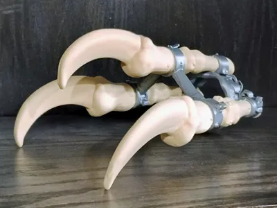 Deathclaw Gauntlet