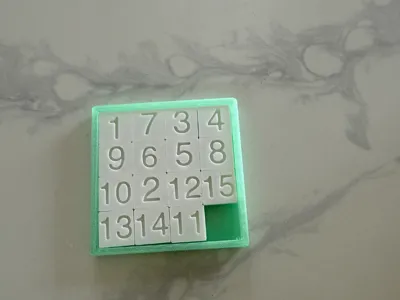 Puzzle Sliding Game