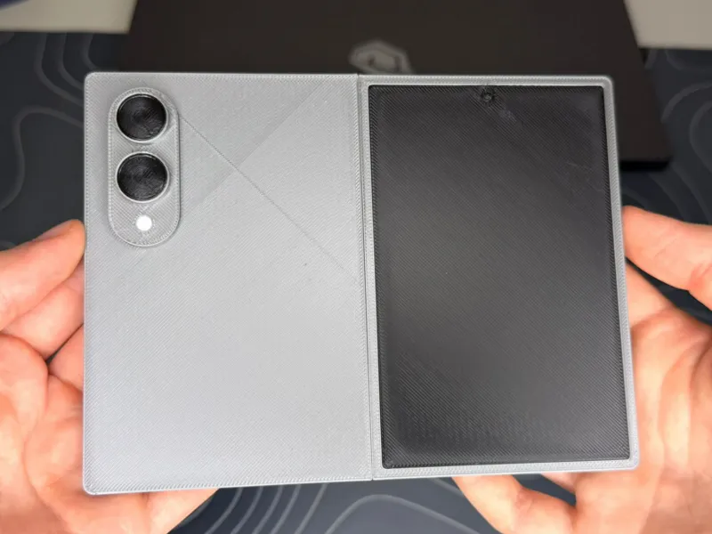 Samsung Galaxy Z Fold 8 Wide Early 3D Model