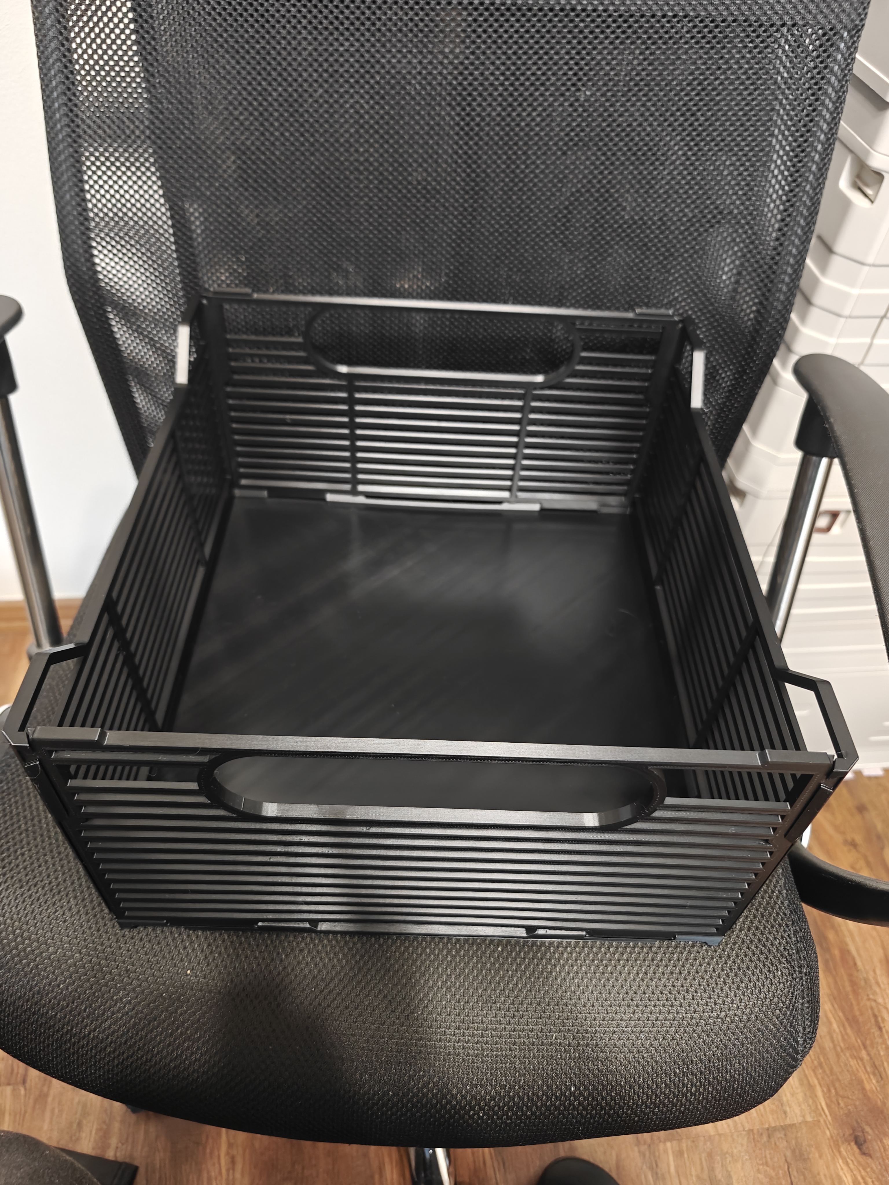 Miniatura 4 do modelo 3D Crate customizable