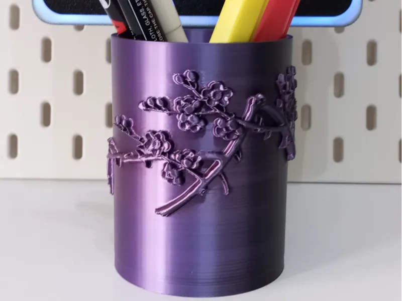 VASO DECORATO IN RILIEVO
