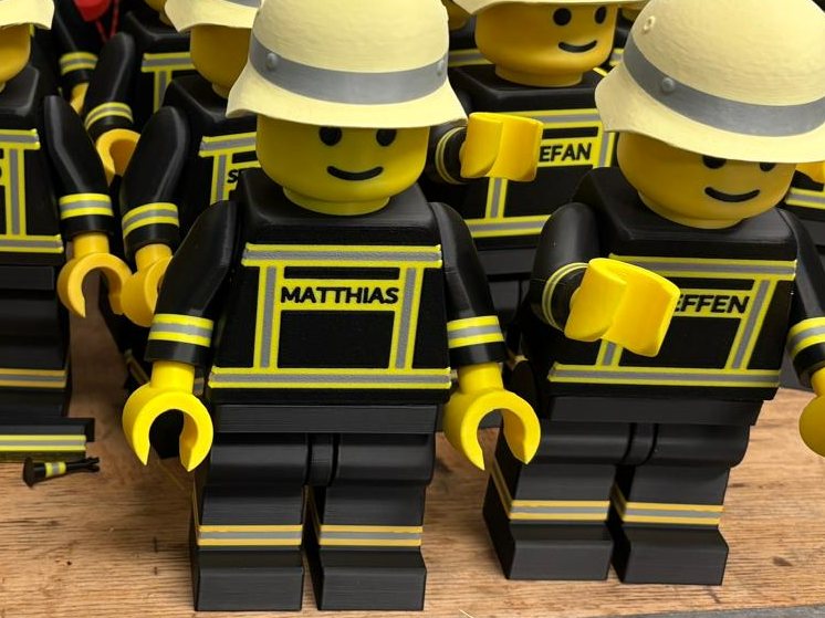 Brickman Feuerwehrmann 20cm Figur 500%