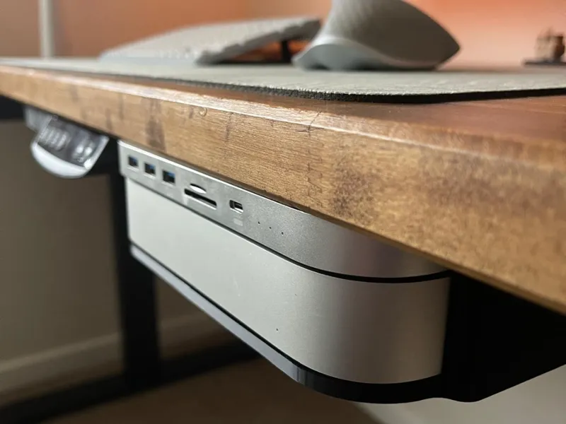 Mac Mini M4 + Satechi Hub Under-Desk Bracket