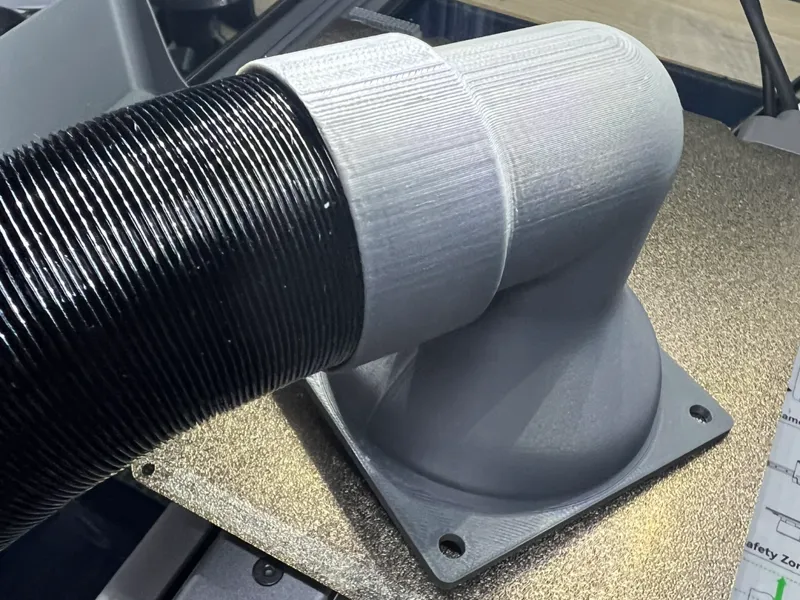 Curved manifold for 80mm fan