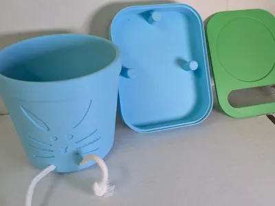 Self Watering Pot with Easter Bunny Face - No AMS