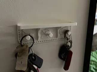 Key chain hanger