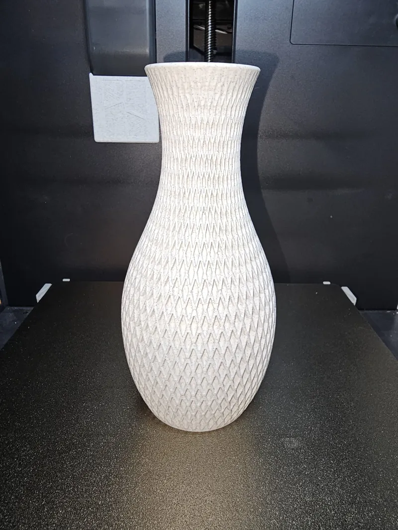 Vase with pattern