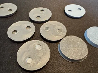 32mm Miniatures base with magnet slots