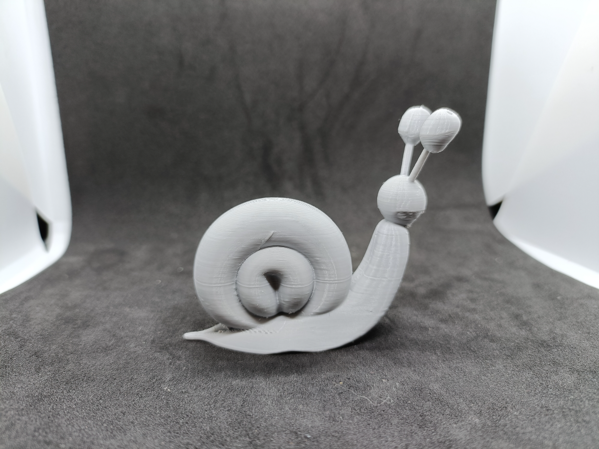 Cute Balloon Snail Toy Sculpture for Kids Decor
