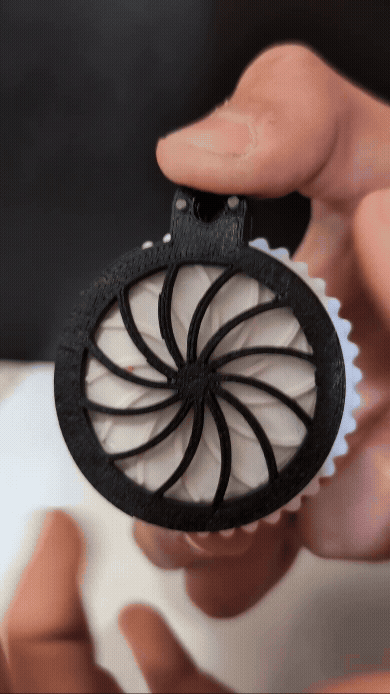 Clicky Illusion Spinner