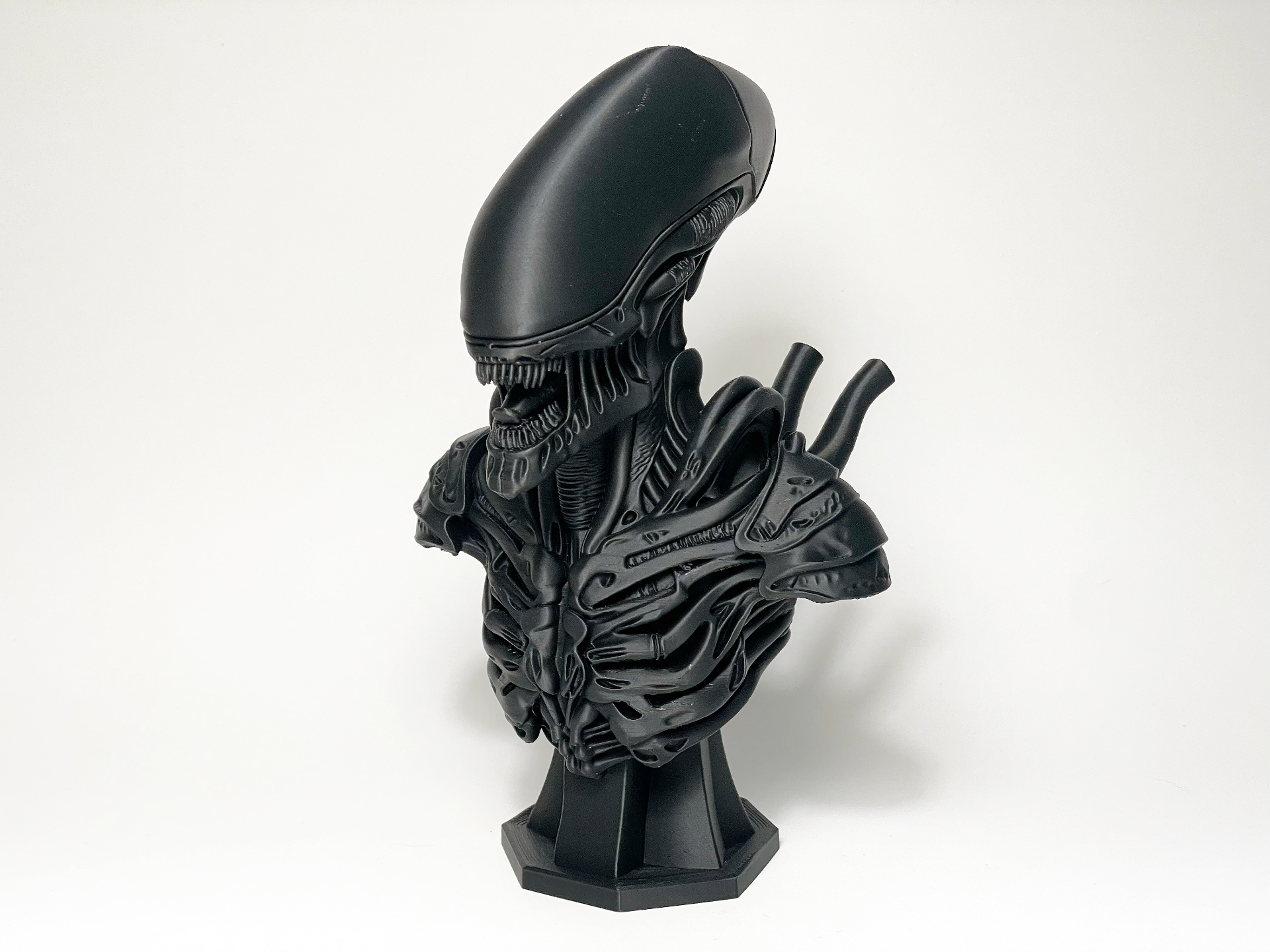 Xenomorph Warrior Bust – Sci-Fi Horror Bust — free 3D print STL file