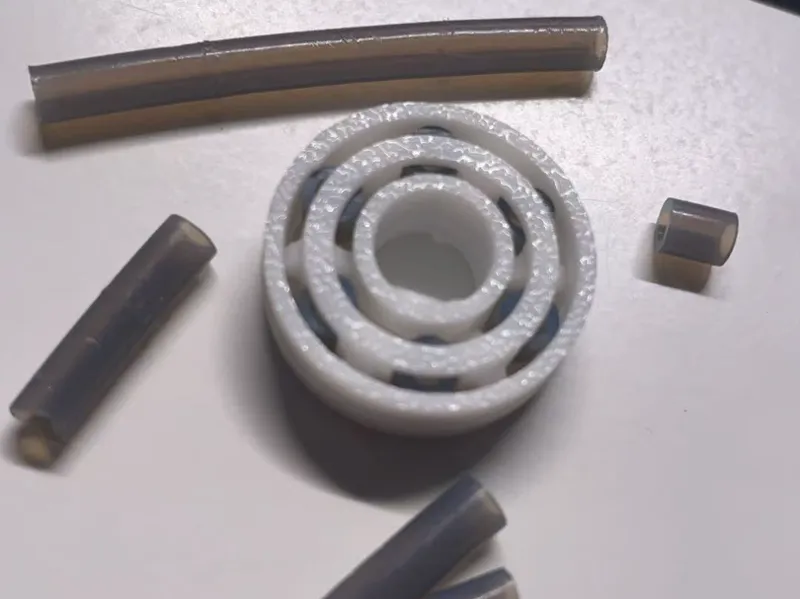 特氟龙管滚珠608轴承