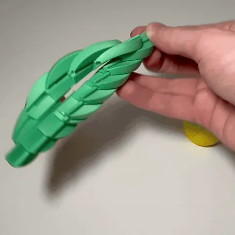 Slippery Egg Fidget view 3