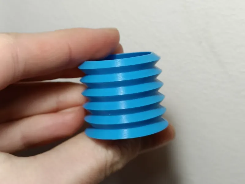 Corrugated TPU tube - fidget toy