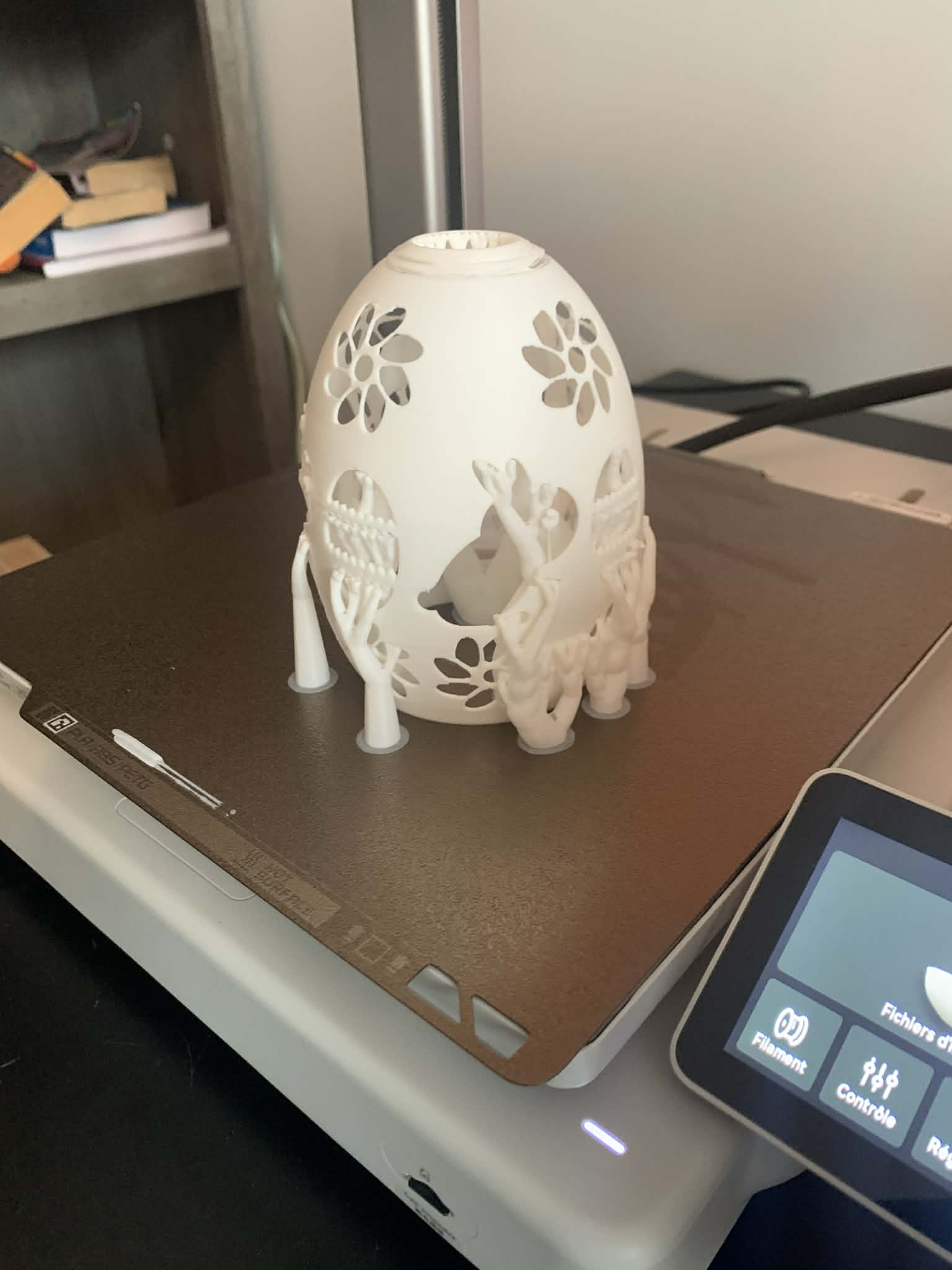 0.2mm layer, 2 walls, 10% infill for LED candle