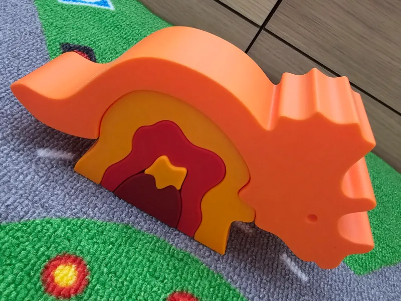 Nesting triceratops 