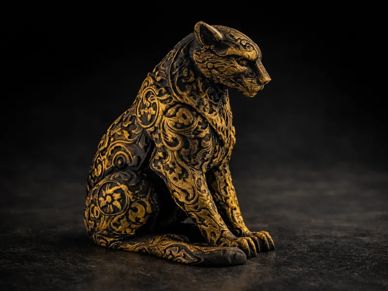 Goth cougar - Display model