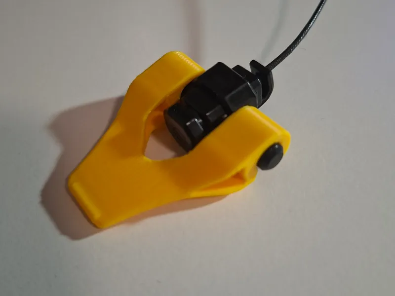 Lightweight Slip Grip for String Launcher