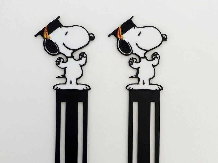 Snoopy Graduation Cap with Tassel Bookmark