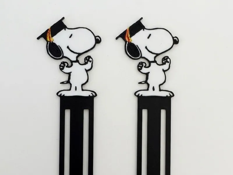 Snoopy Graduation Cap with Tassel Bookmark