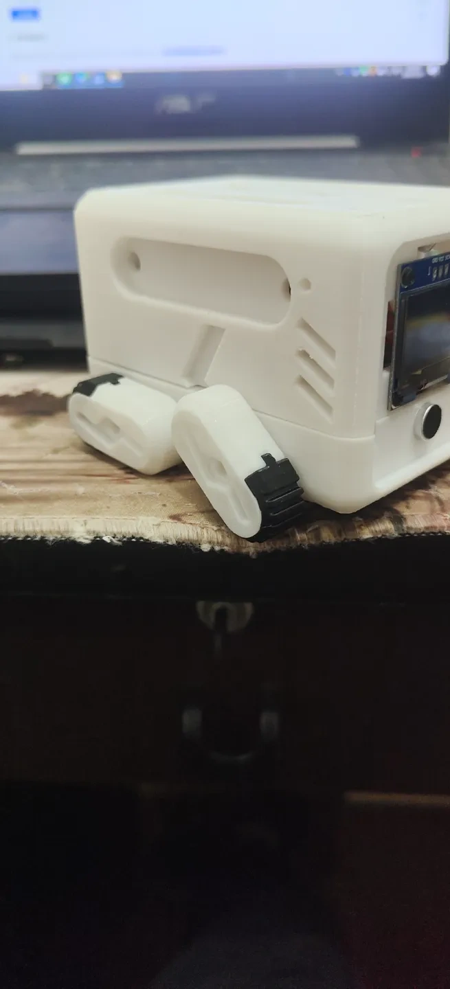 Miniatura 2 do modelo 3D 智能桌面宠物