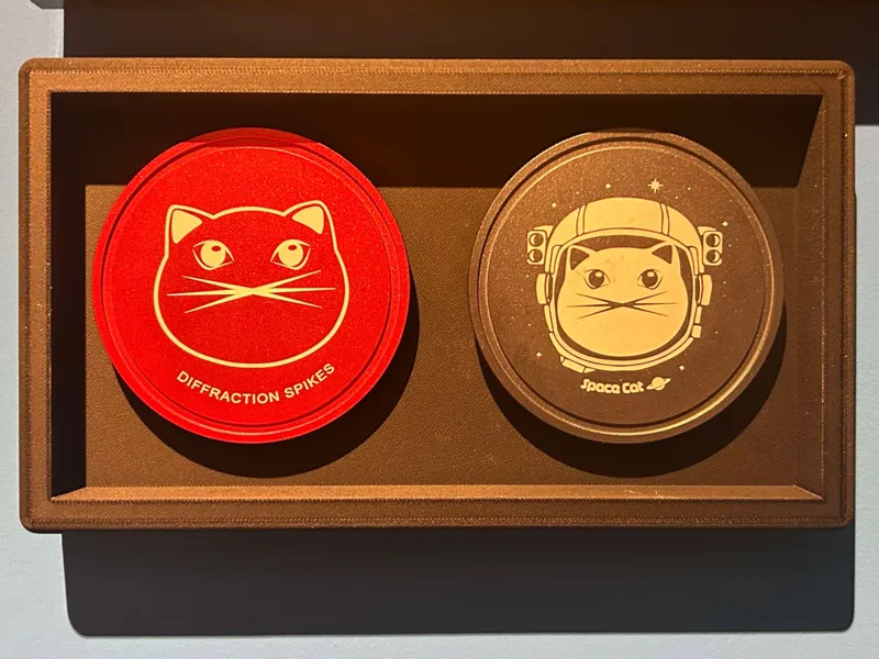 William Optics Space Cat cap dual holder