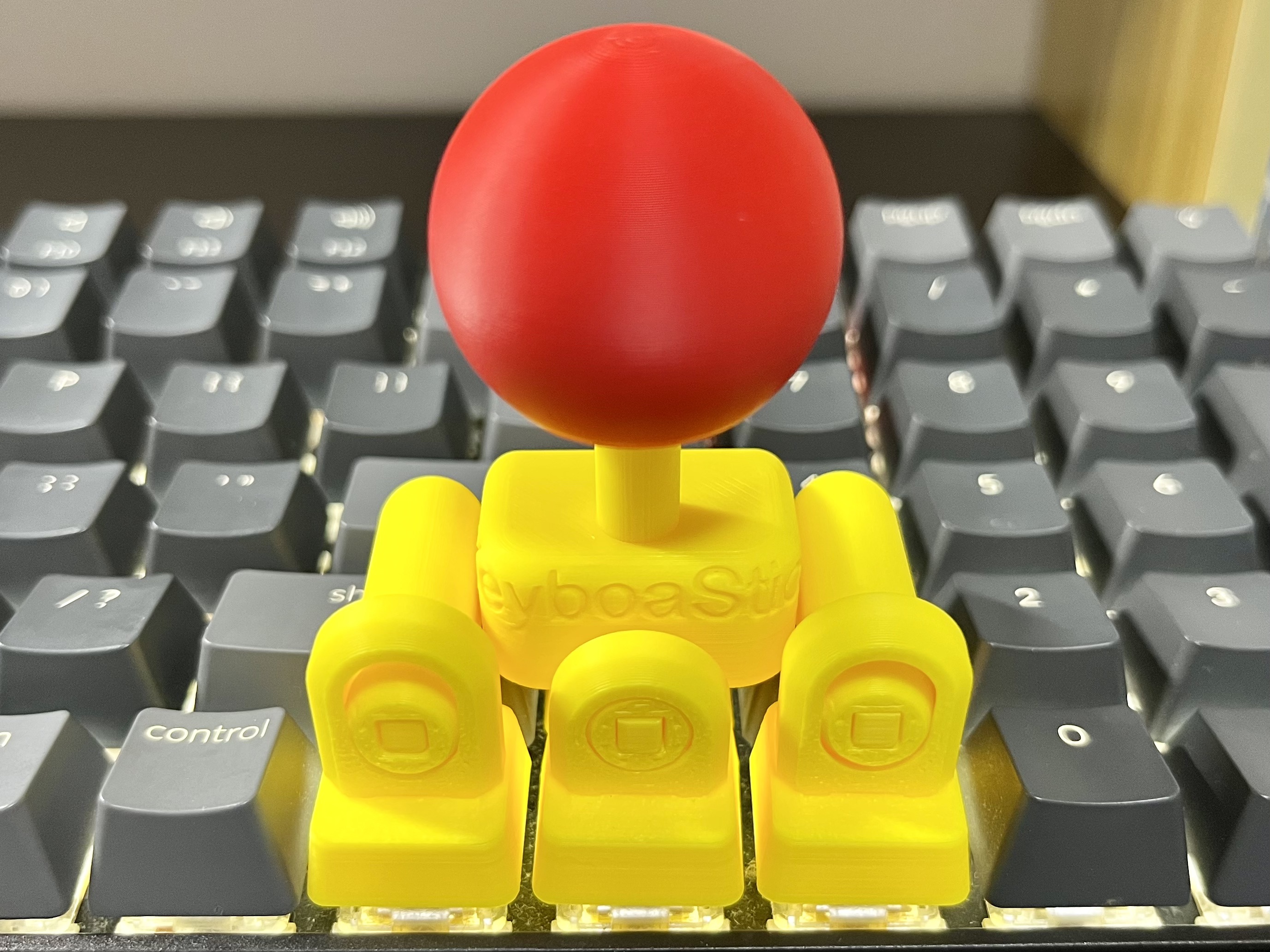 Miniatura 4 do modelo 3D Joystick Keycap (KeyboaStick ARROW)
