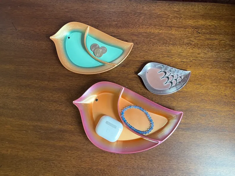Bird shape trays