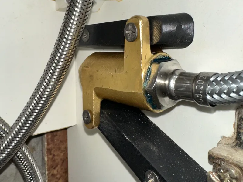 Hygiene Shower Mount Spacer for Pedestal