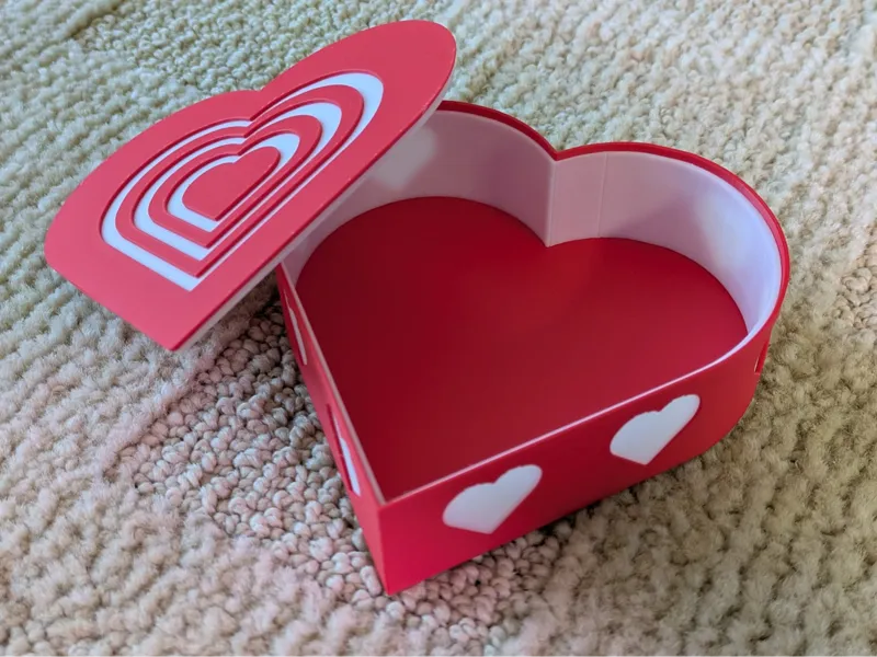 Small Heart Shaped Box - no AMS required